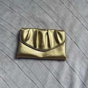 Vintage Gold Clutch with Elegant Ruched Design